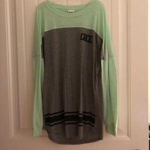 Open Back VS PINK long sleeve